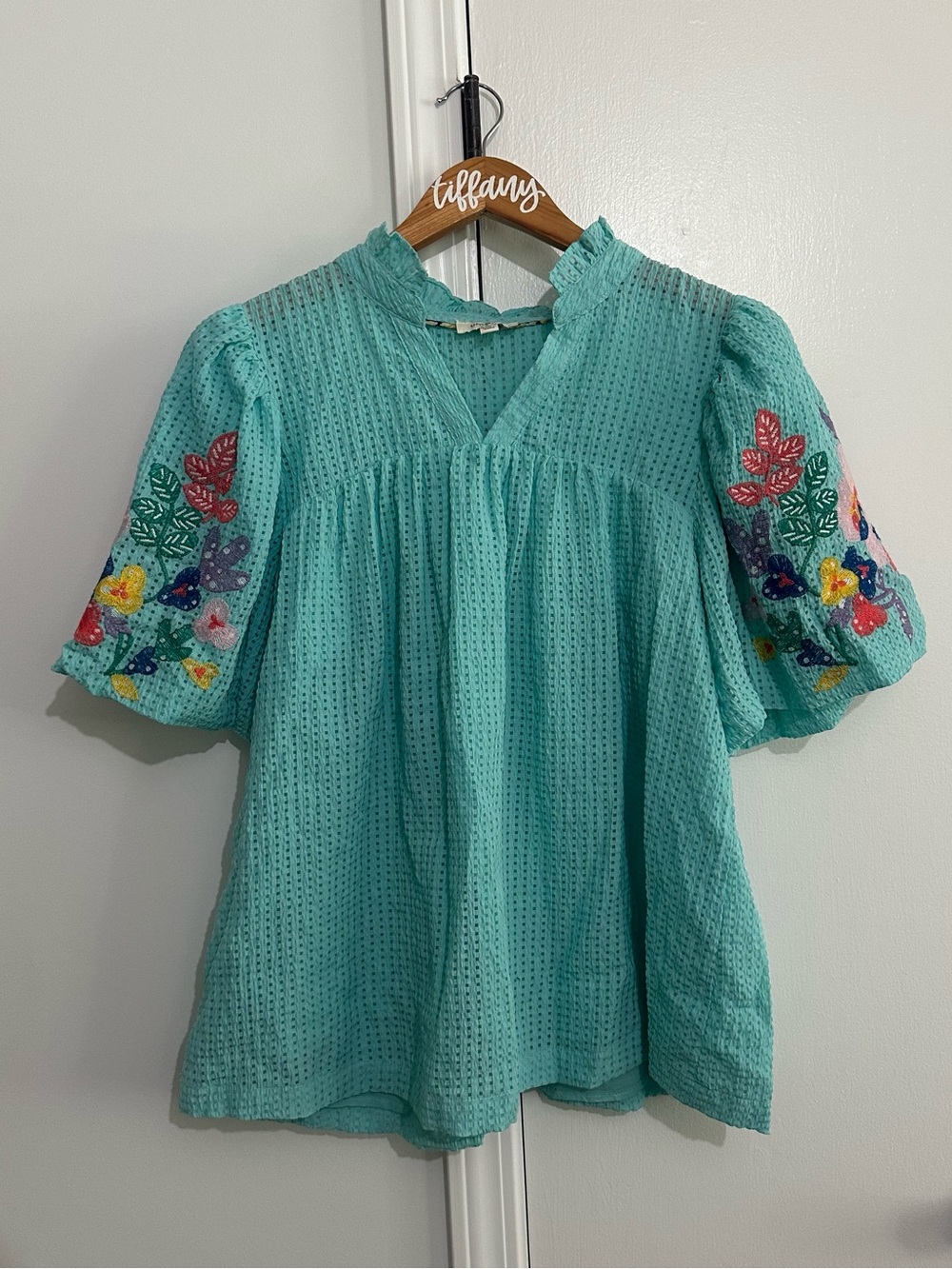 Umgee Aqua Embroidered Puff-Sleeve Tunic